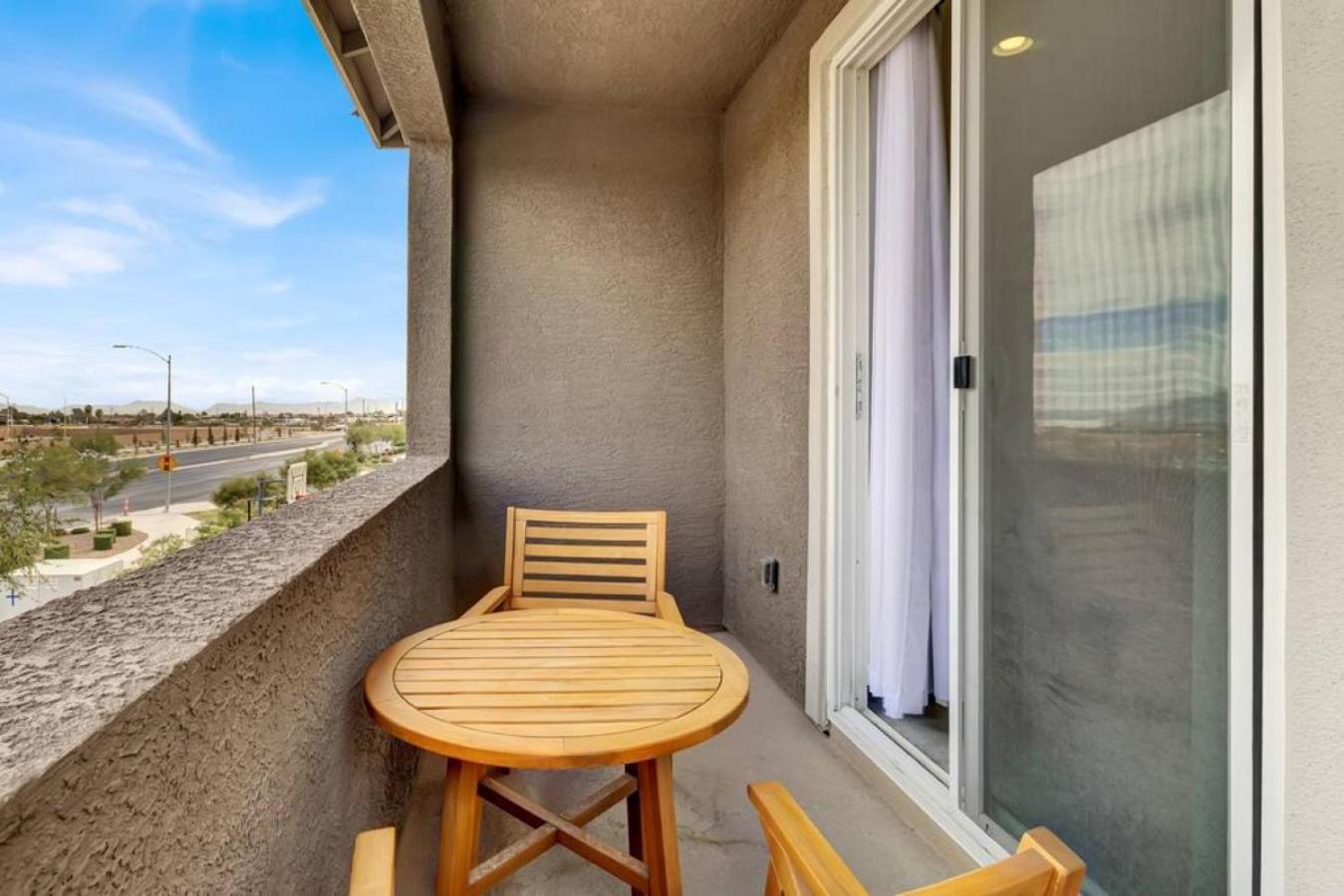 Holiday home Serenity Retreat: 3br, Heated Pool, Parking *