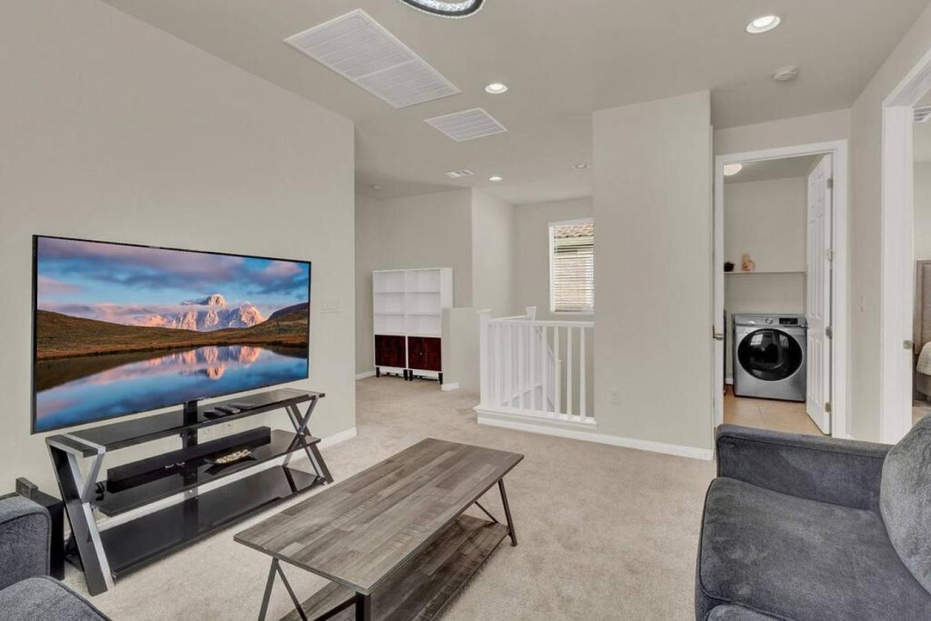 Holiday home Serenity Retreat: 3br, Heated Pool, Parking