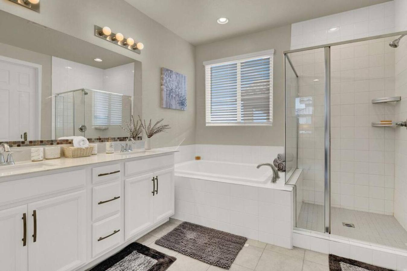 Holiday home Serenity Retreat: 3br, Heated Pool, Parking Las Vegas