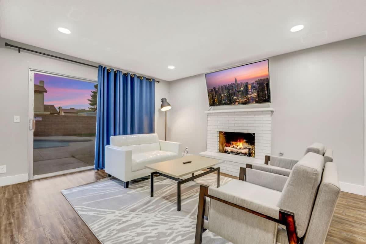 Newly Renovated Modern Oasis W Pool Mins To Strip Holiday home