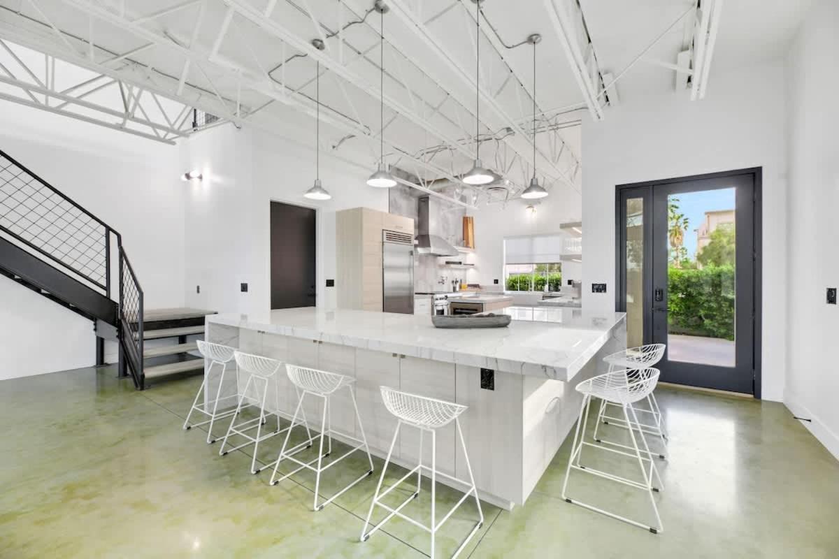 Ultra Luxe Loft 15min To Strip With Heated Pool Las Vegas