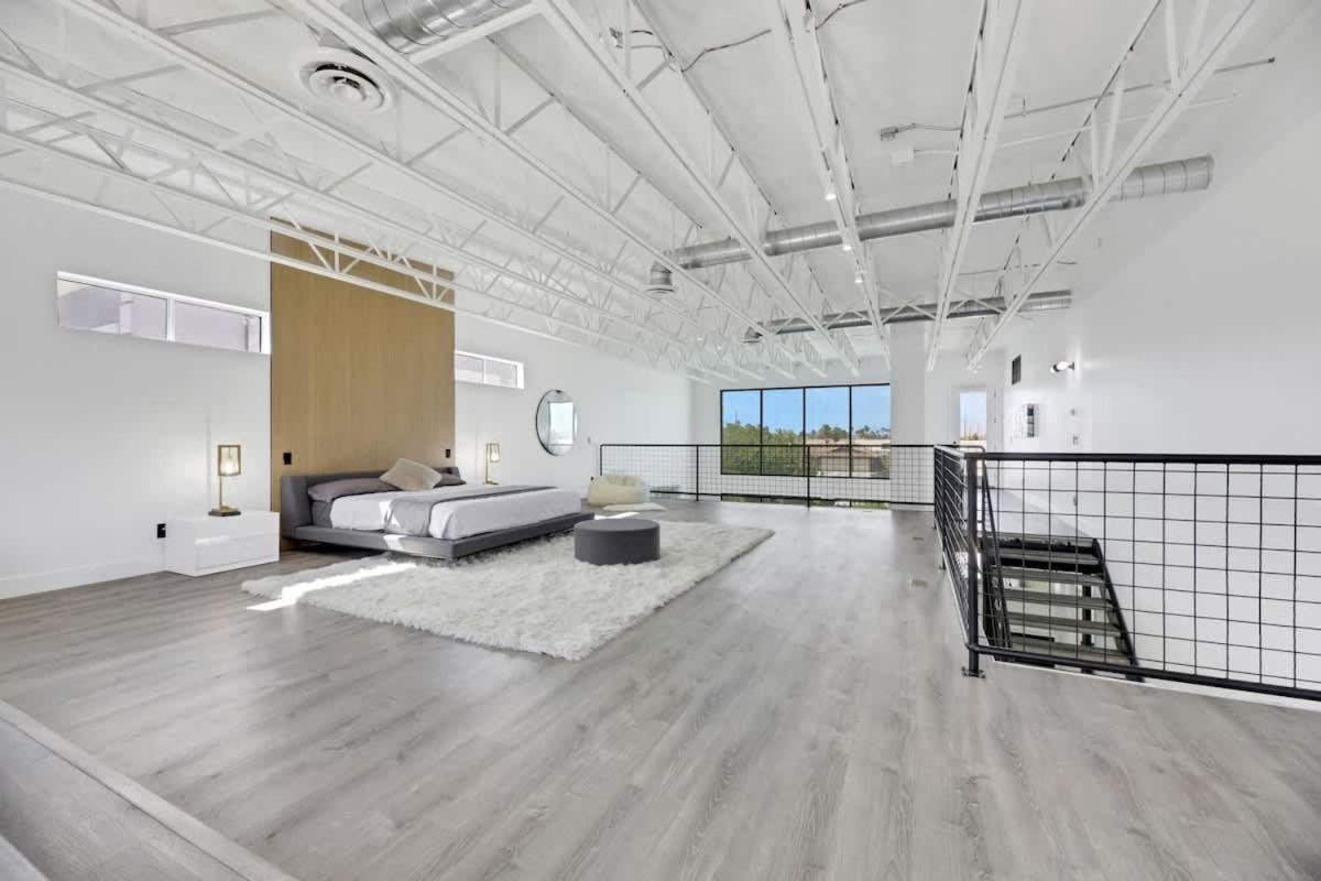 Ultra Luxe Loft 15min To Strip With Heated Pool *