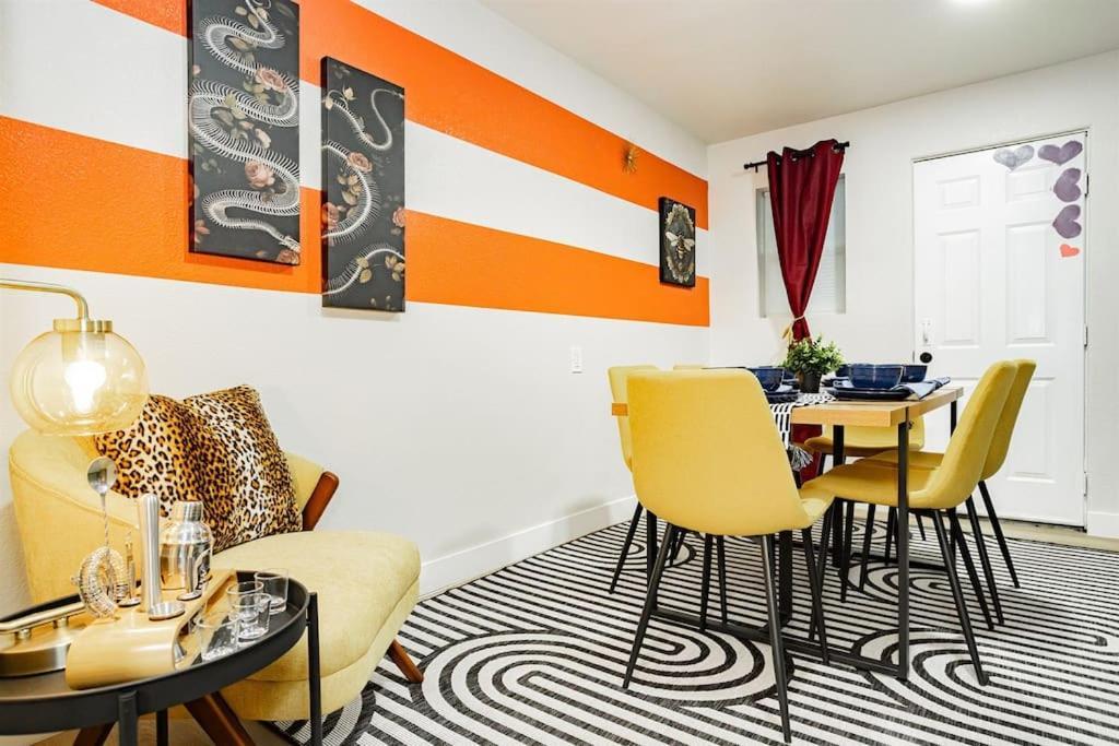 Star Unit 5- New Downtown Haven Boutique Vegas Oasis