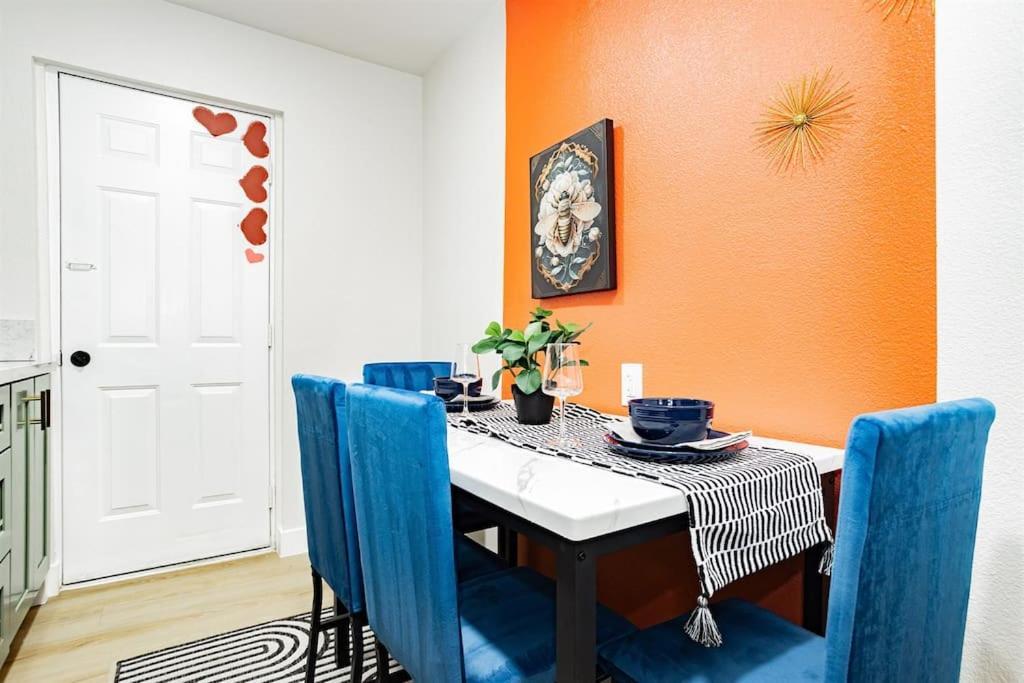 Holiday home Star Unit 4- Premier Downtown Luxury 1br Private Oasis *
