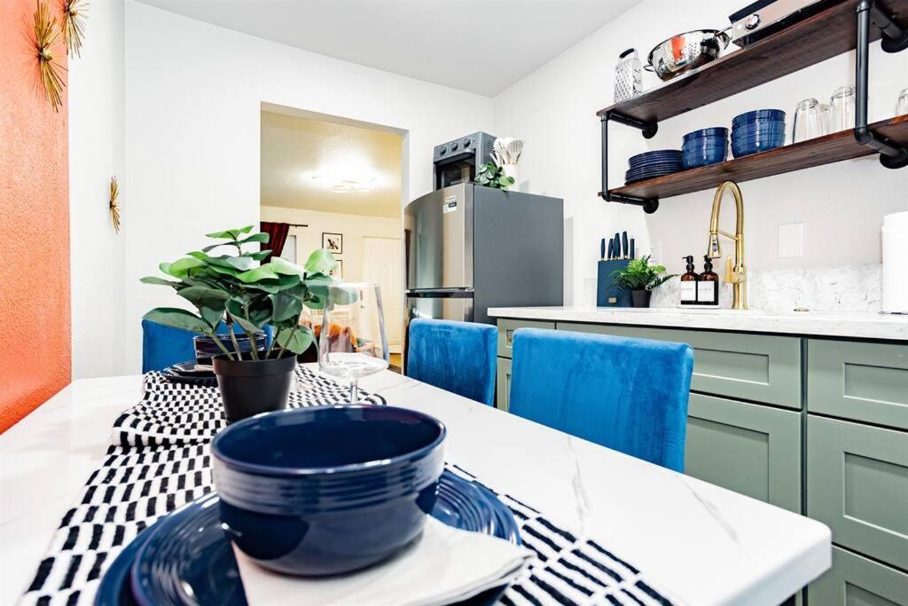 Holiday home Star Unit 4- Premier Downtown Luxury 1br Private Oasis