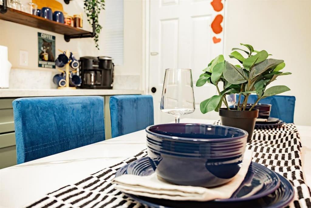 Holiday home Star Unit 4- Premier Downtown Luxury 1br Private Oasis *