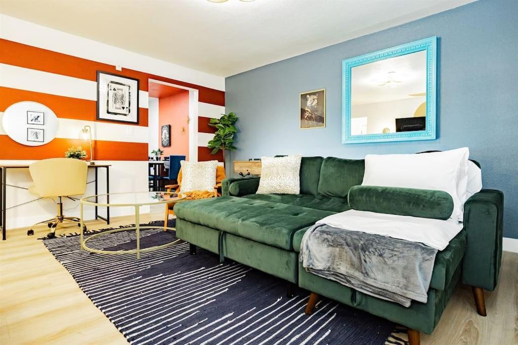Star Unit 4- Premier Downtown Luxury 1br Private Oasis Holiday home Las Vegas