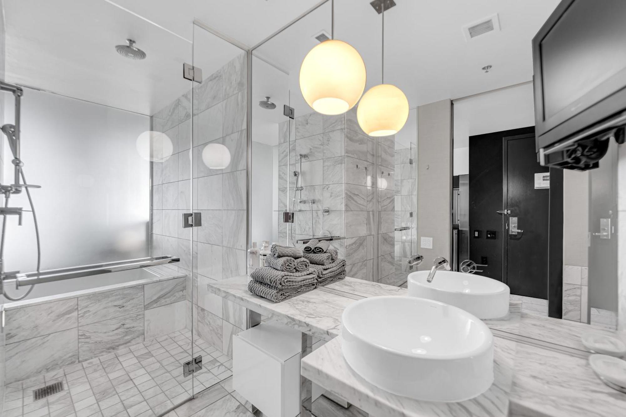 52nd Floor Modern Luxury Studio Strip View Las Vegas