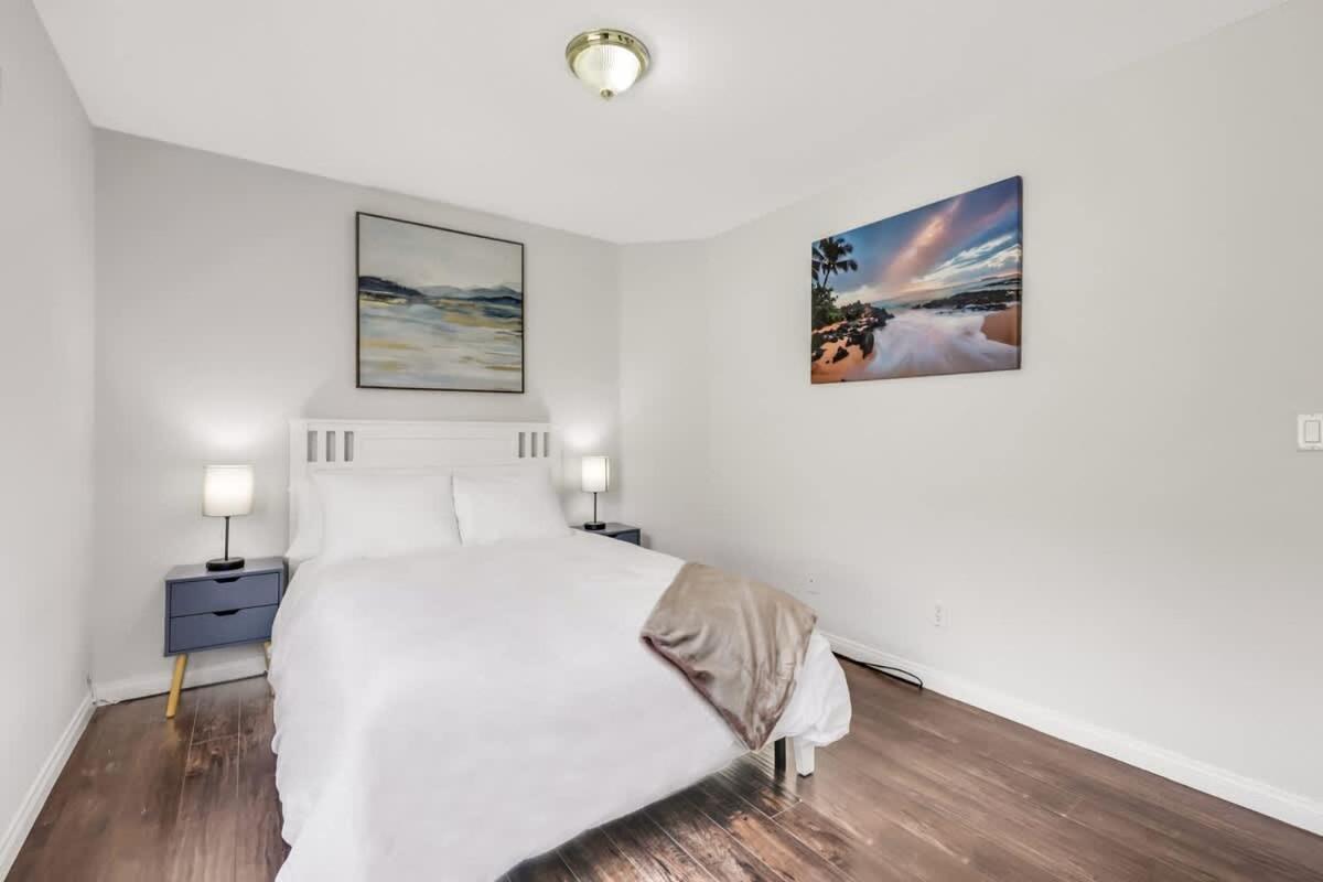 The Designer House With Heated Pool And 10 Min To Strip Great For Family Holiday home Las Vegas
