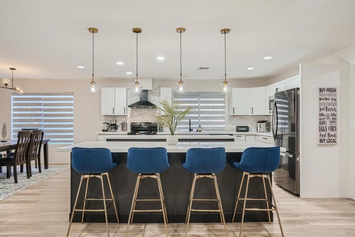 Heated Pool Modern Ranch 10 Min To Strip Las Vegas