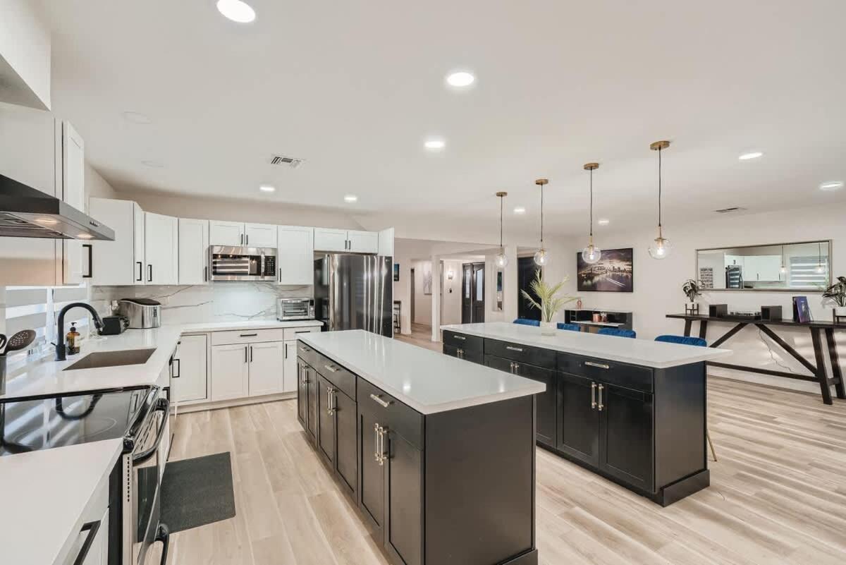 Heated Pool Modern Ranch 10 Min To Strip * Las Vegas