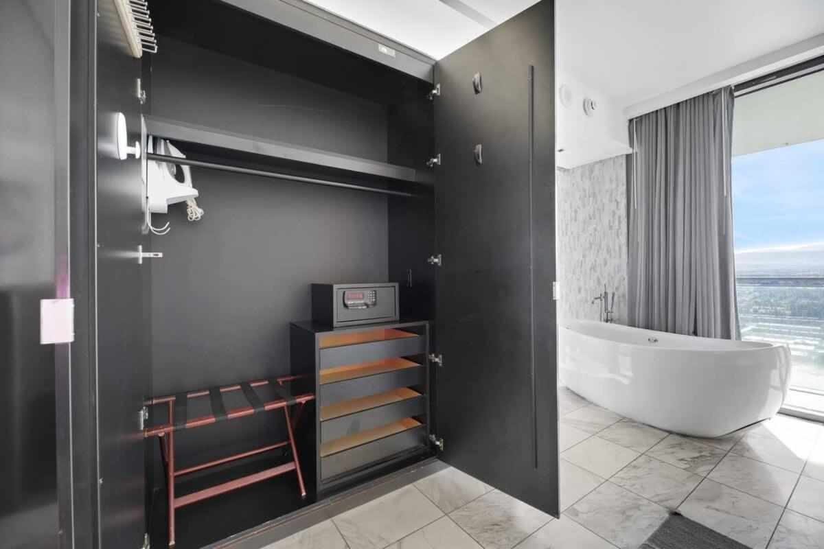 Apartment 1 Bedroom Luxury On 35 Floor With Amazing Strip Views Las Vegas