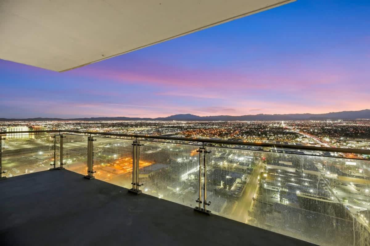 1 Bedroom Luxury On 35 Floor With Amazing Strip Views Apartment Las Vegas