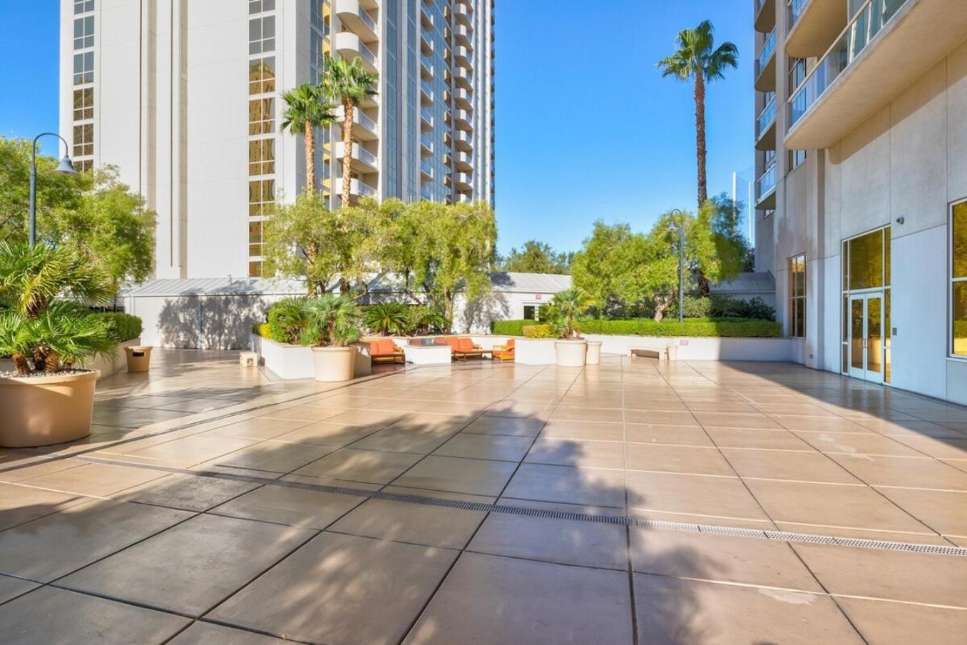Holiday home Mgm Balcony Strip F1 Race Views Luxury Penthouse