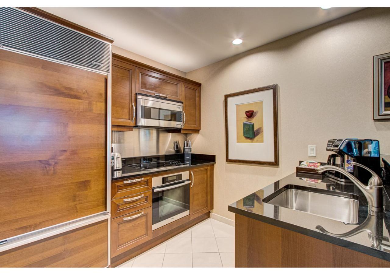 Aparthotel Mgm Signature Floor 1 Bedroom 2 Ba Penthouse With Balcony, Strip And Sphere Views Las Vegas