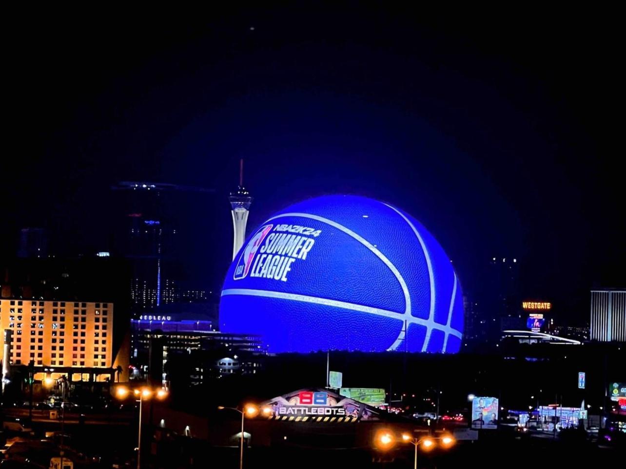 Ferienhaus Mgm Balcony Strip Sphere And F1 Race Views