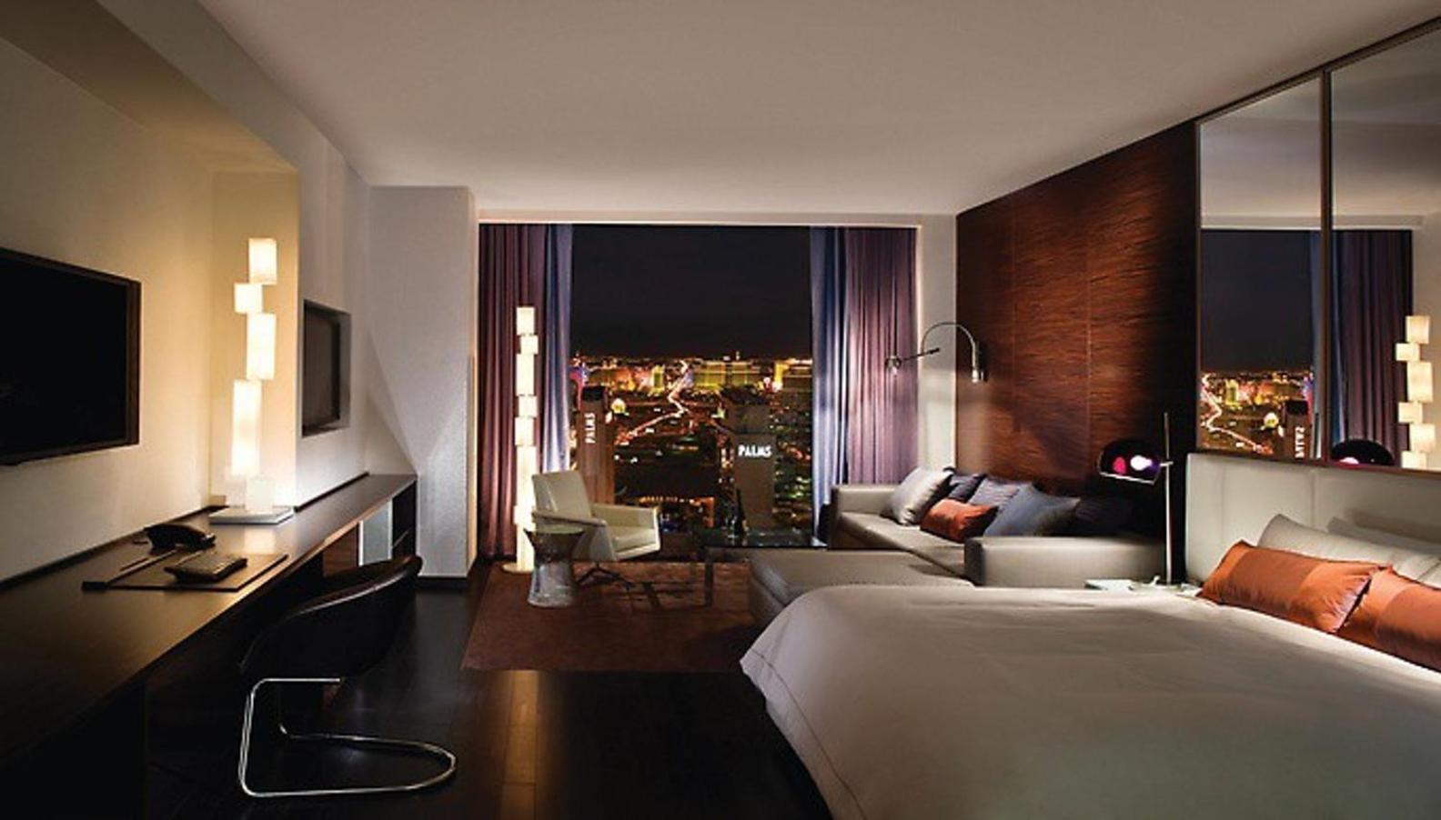 Strip Views Balcony No Fee * Las Vegas