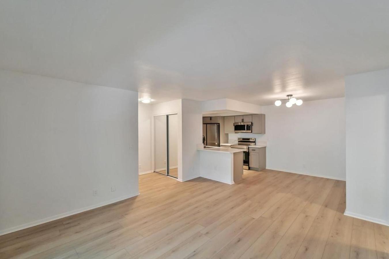Landing At Valencia - 2 Bedrooms In Paradise Las Vegas