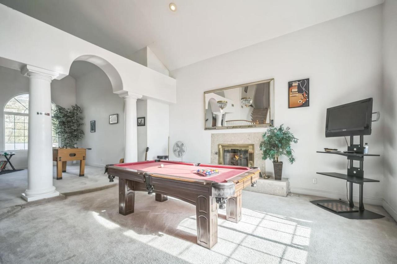 466 Massive 5 Bedroom Close To The Strip Holiday home