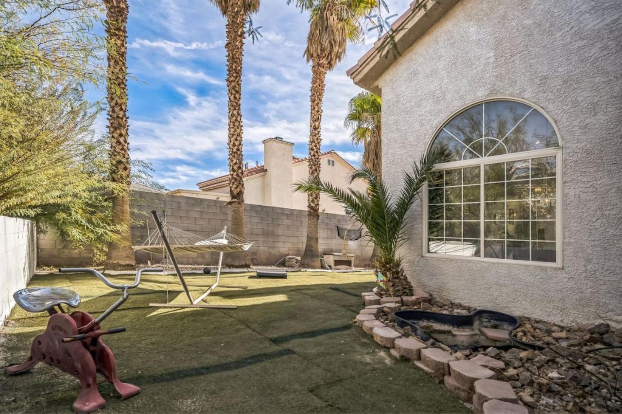 466 Massive 5 Bedroom Close To The Strip