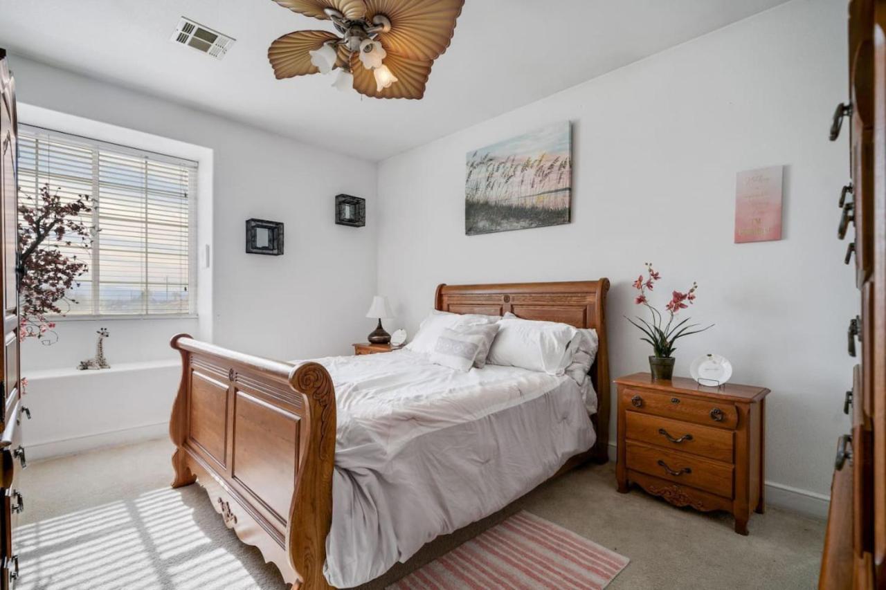 466 Massive 5 Bedroom Close To The Strip *