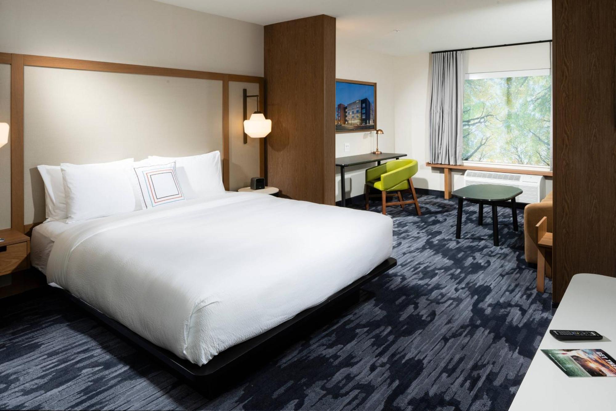 Hotel Fairfield & Vegas Northwest