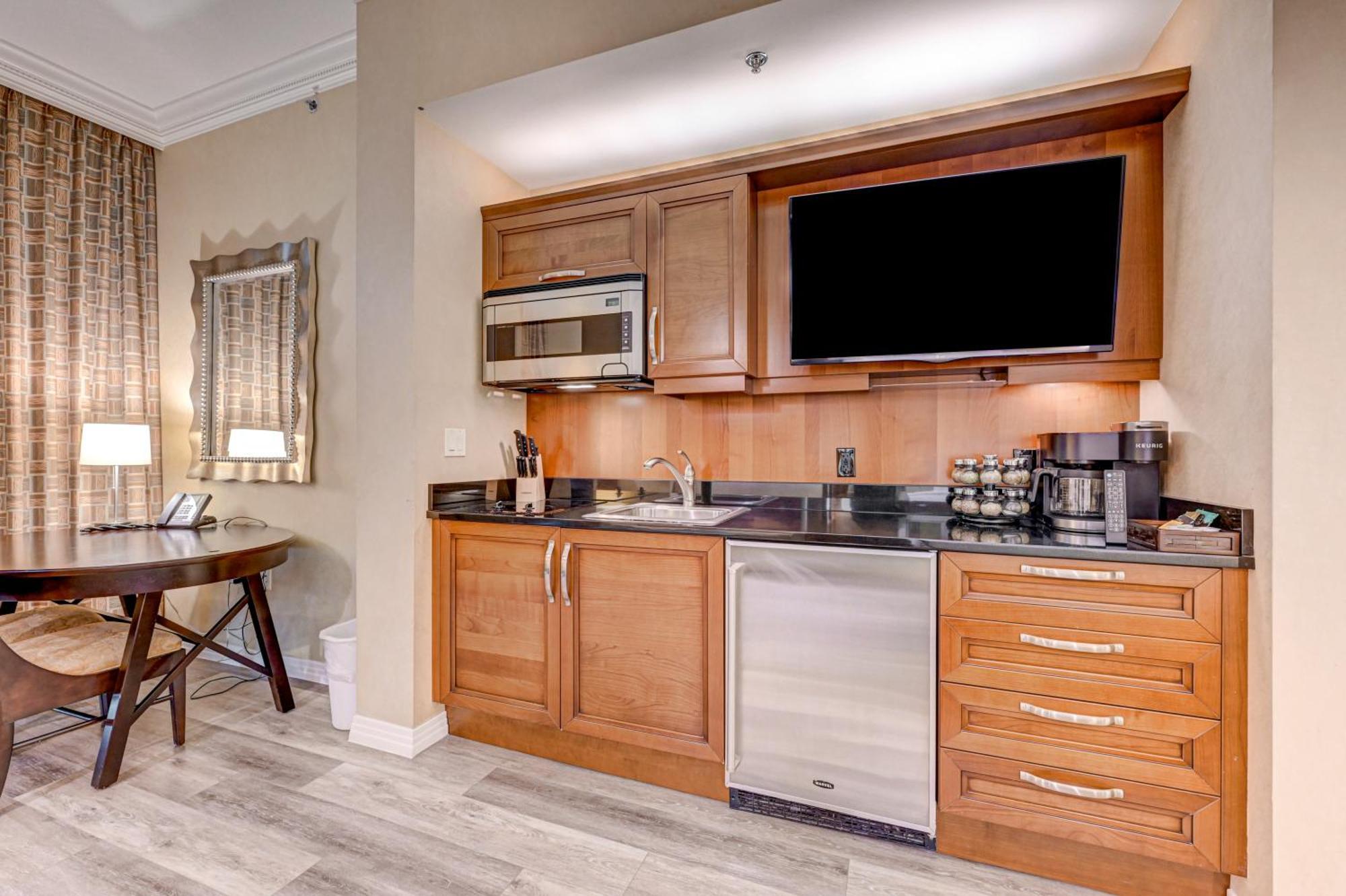 Penthouse Mgm Signature Vegas No Fees, 1 Vehicle Free Valet Aparthotel *