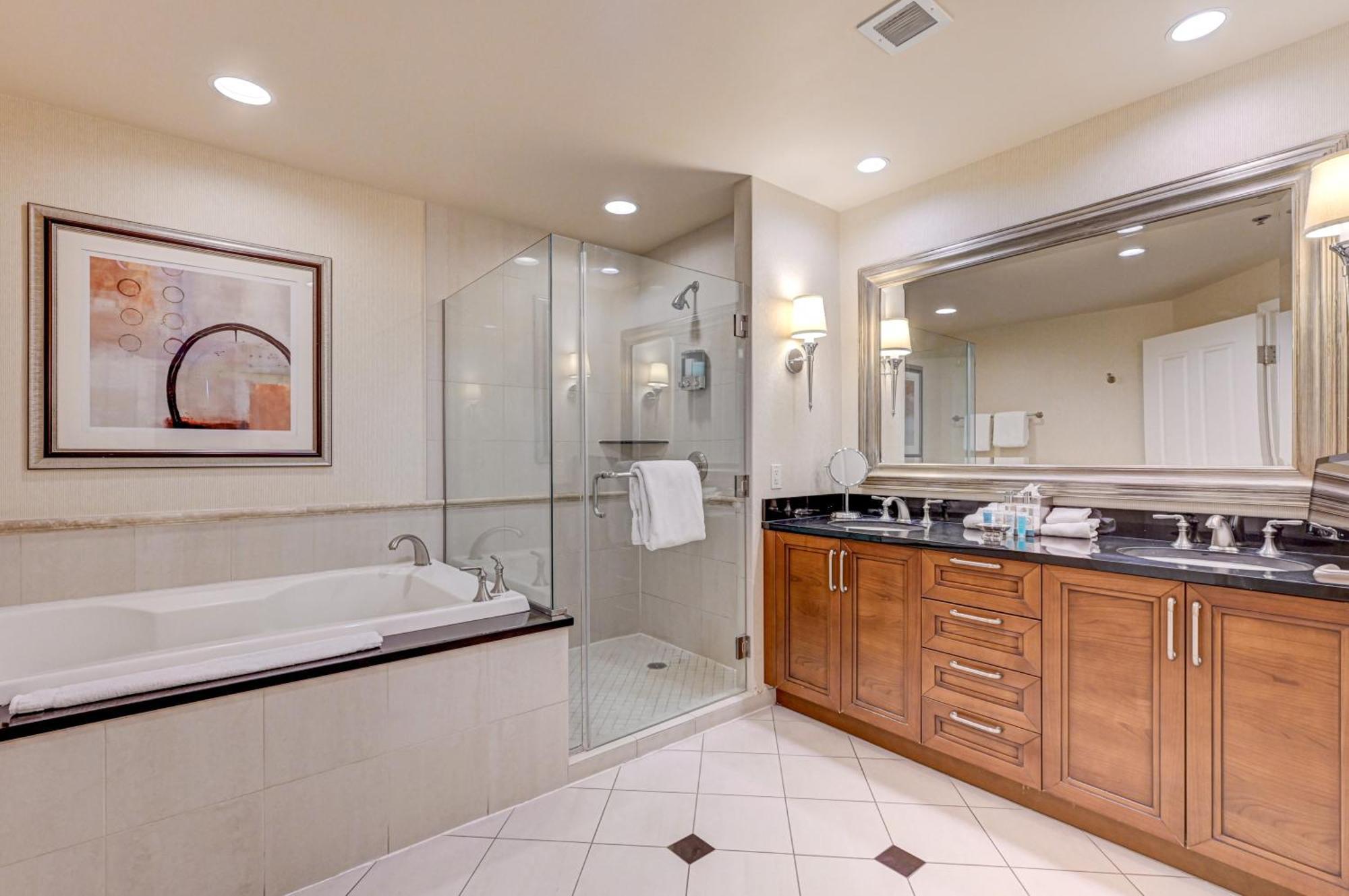 Penthouse Mgm Signature Vegas No Fees, 1 Vehicle Free Valet Aparthotel *