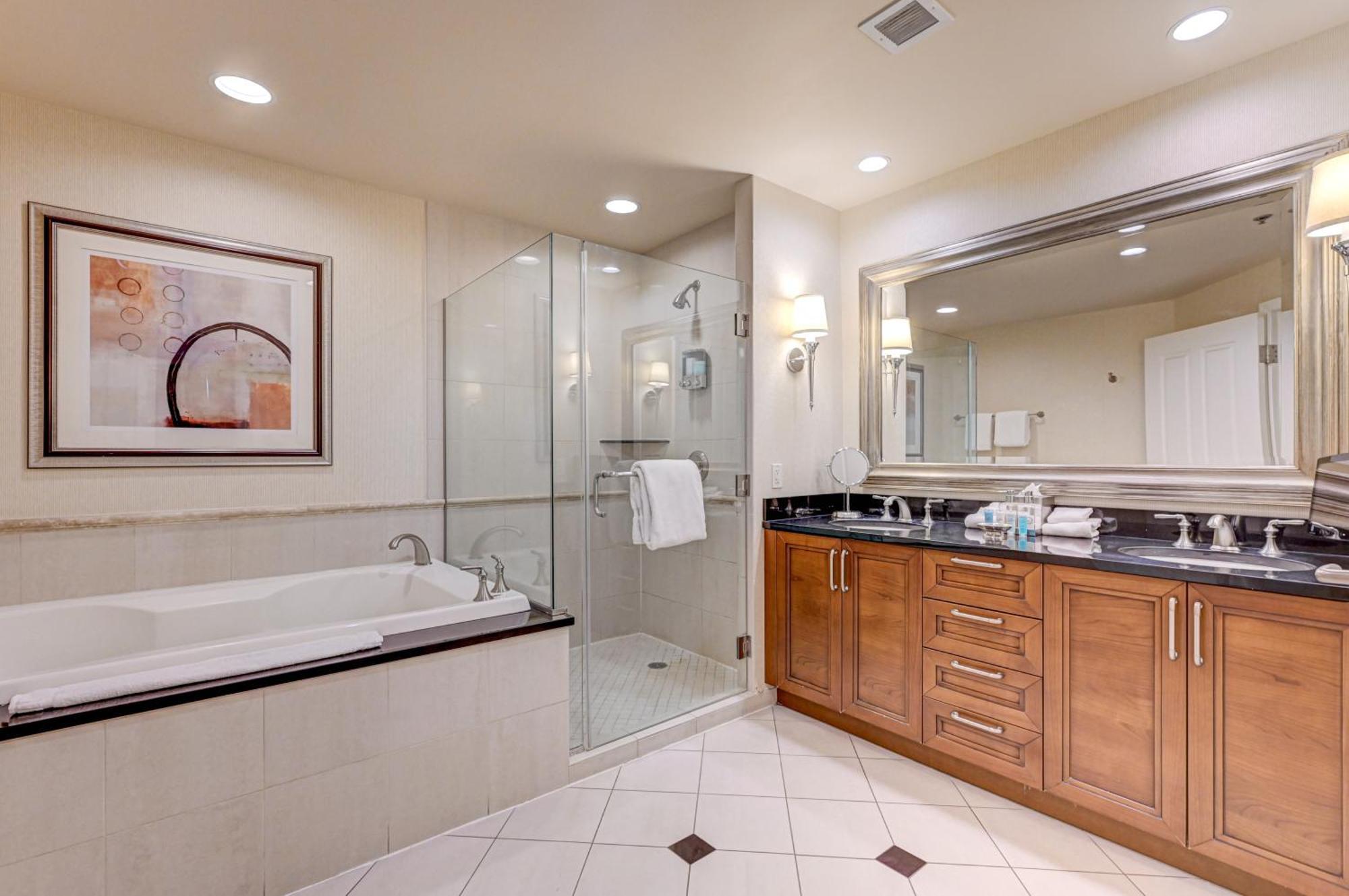 Penthouse Mgm Signature Vegas No Fees, 1 Vehicle Free Valet Las Vegas