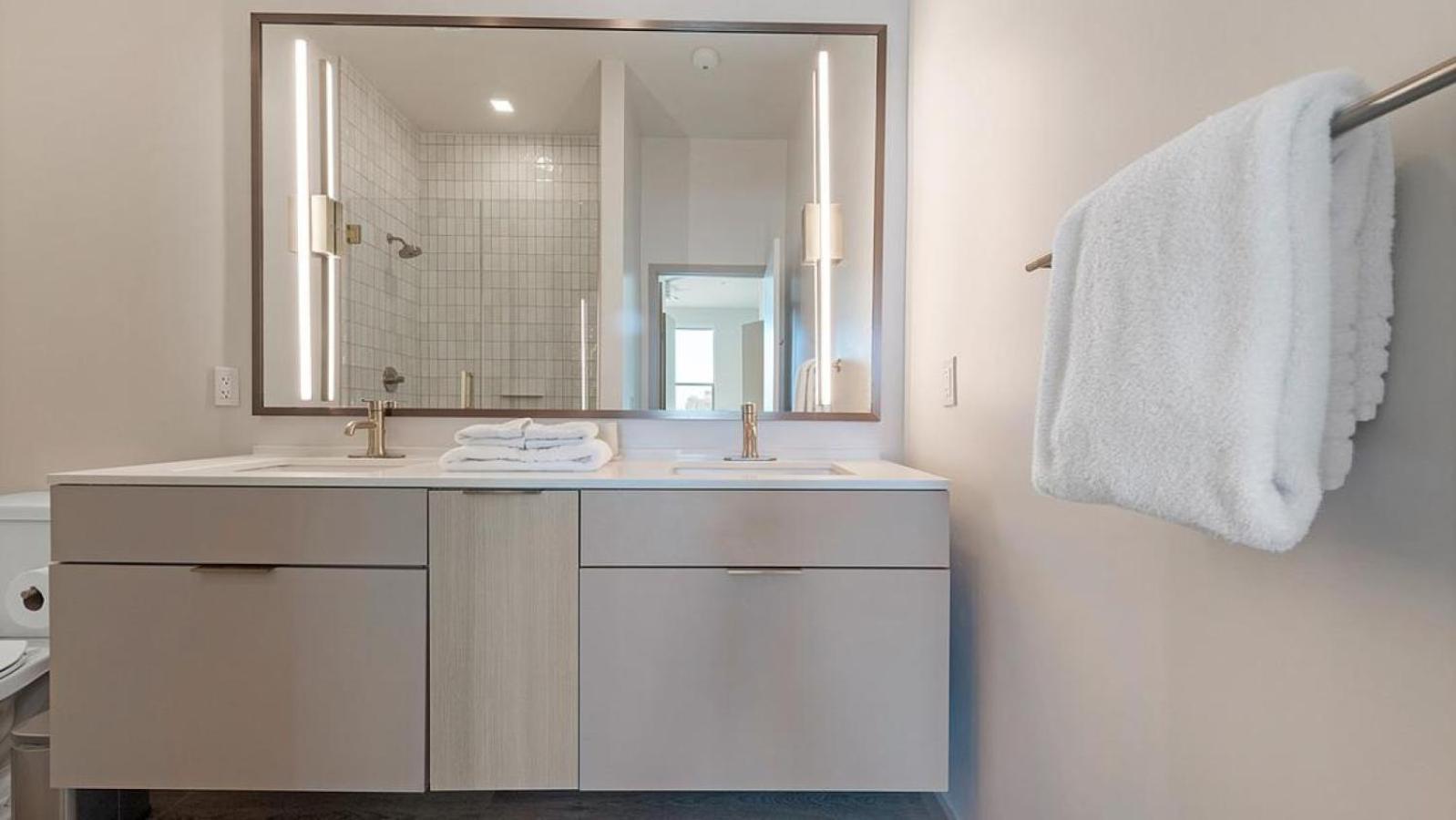 Landing At Vestra At Uncommons - 2 Bedrooms In Spring Valley Las Vegas
