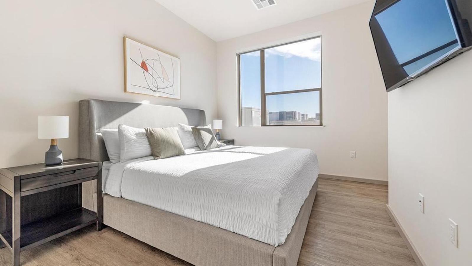 Apartment Landing At Vestra At Uncommons - 2 Bedrooms In Spring Valley *
