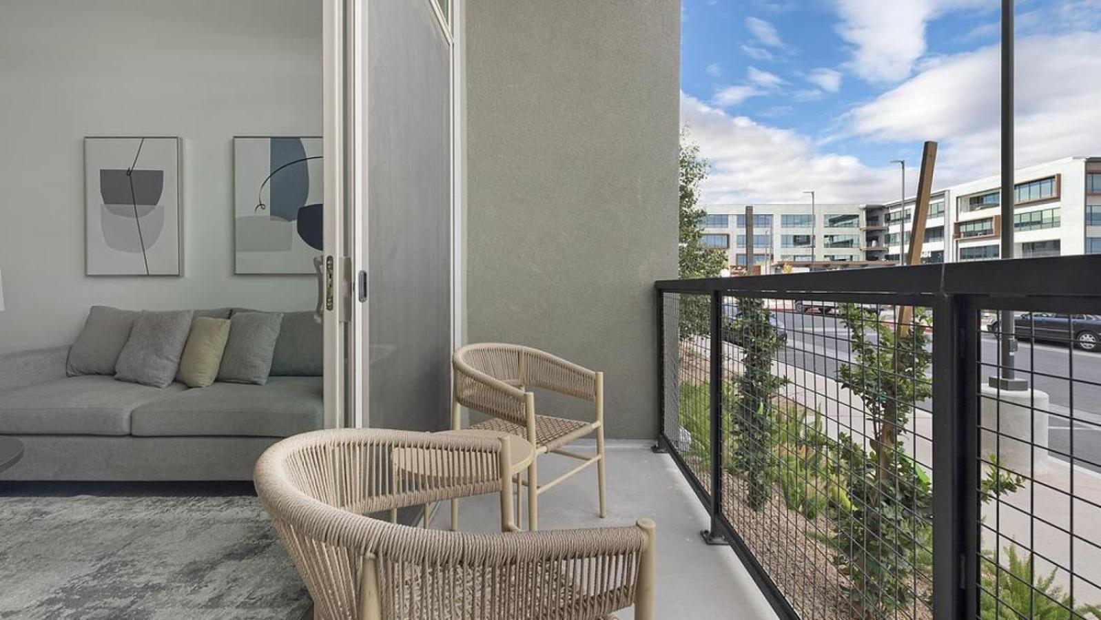 Apartment Landing At Vestra At Uncommons - 1 Bedroom In Spring Valley Las Vegas