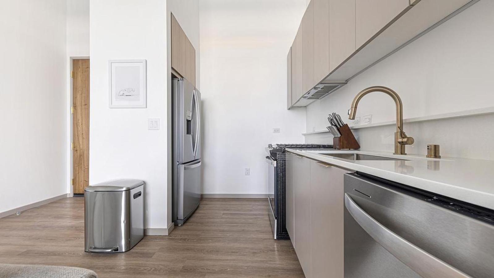 Landing At Vestra At Uncommons - 1 Bedroom In Spring Valley *