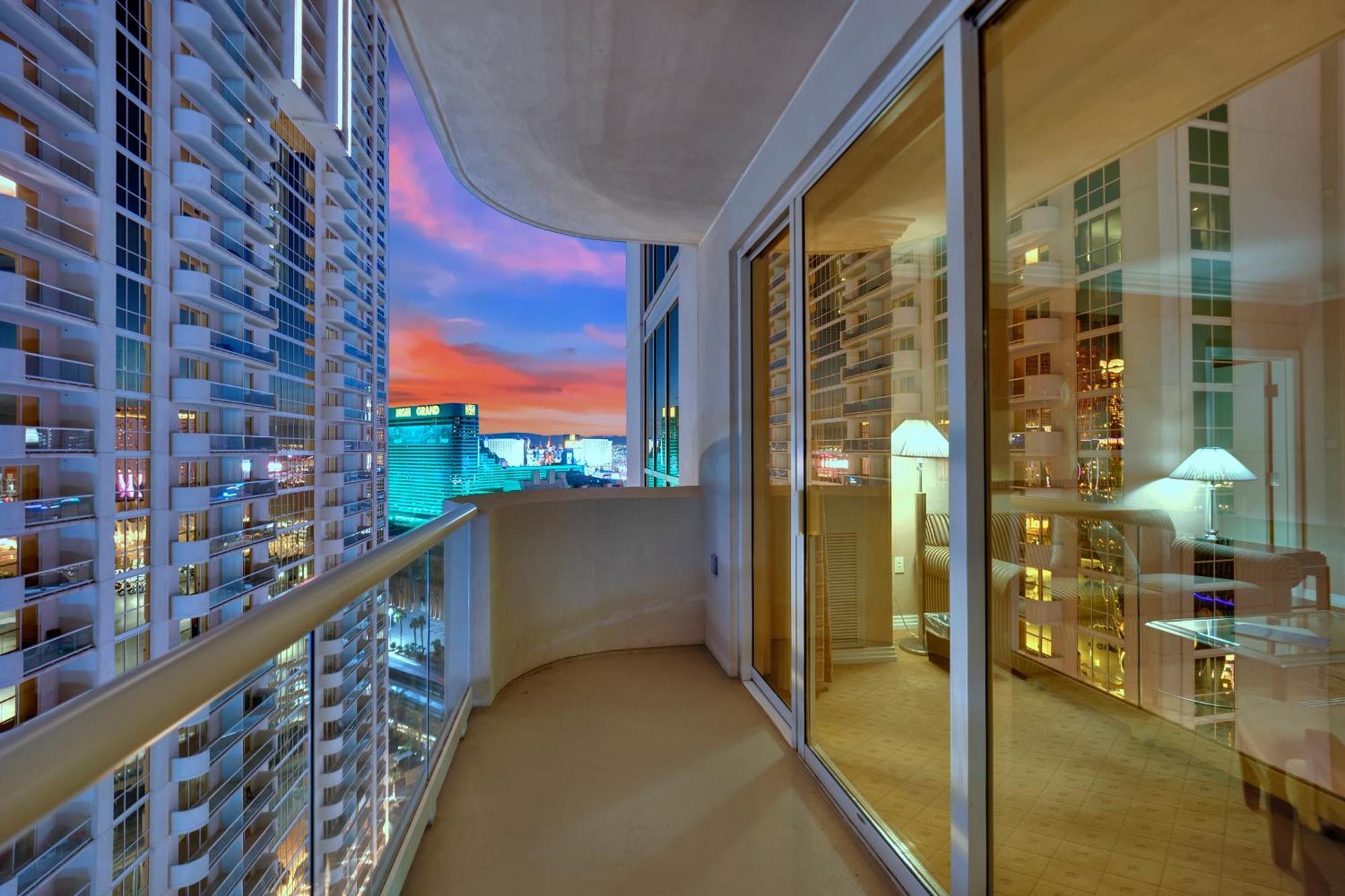 Kintsugi Retreat-condo-stripview-no Fee *