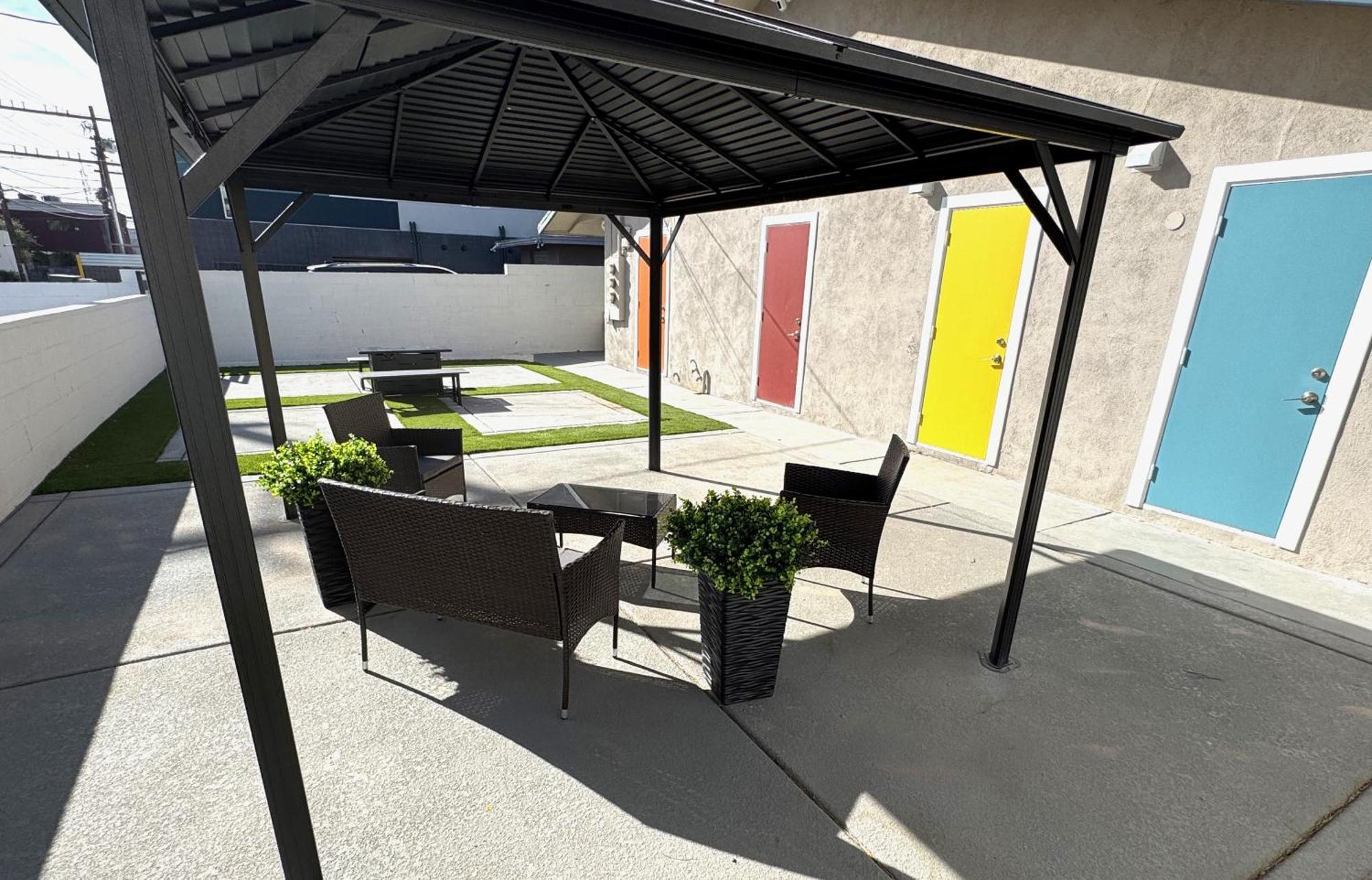Downtown Walk Everywhere Turnkey Mid-century Fully Furnished & Renovated!