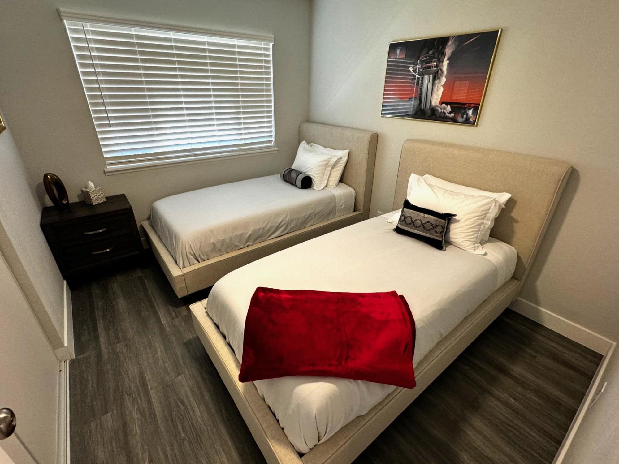 Downtown Walk Everywhere Turnkey Mid-century Fully Furnished & Renovated!