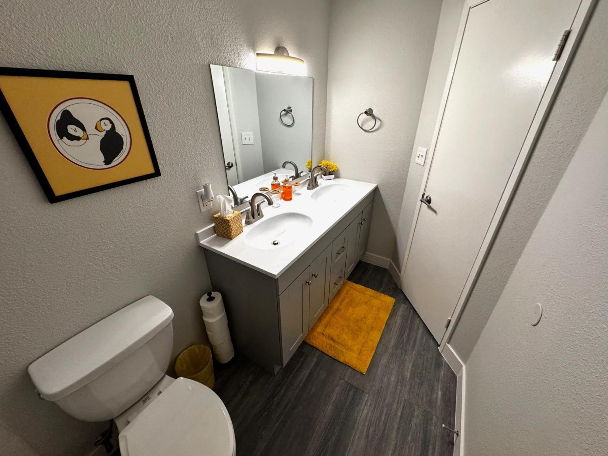 Downtown Walk Everywhere Turnkey Mid-century Fully Furnished & Renovated! * Las Vegas
