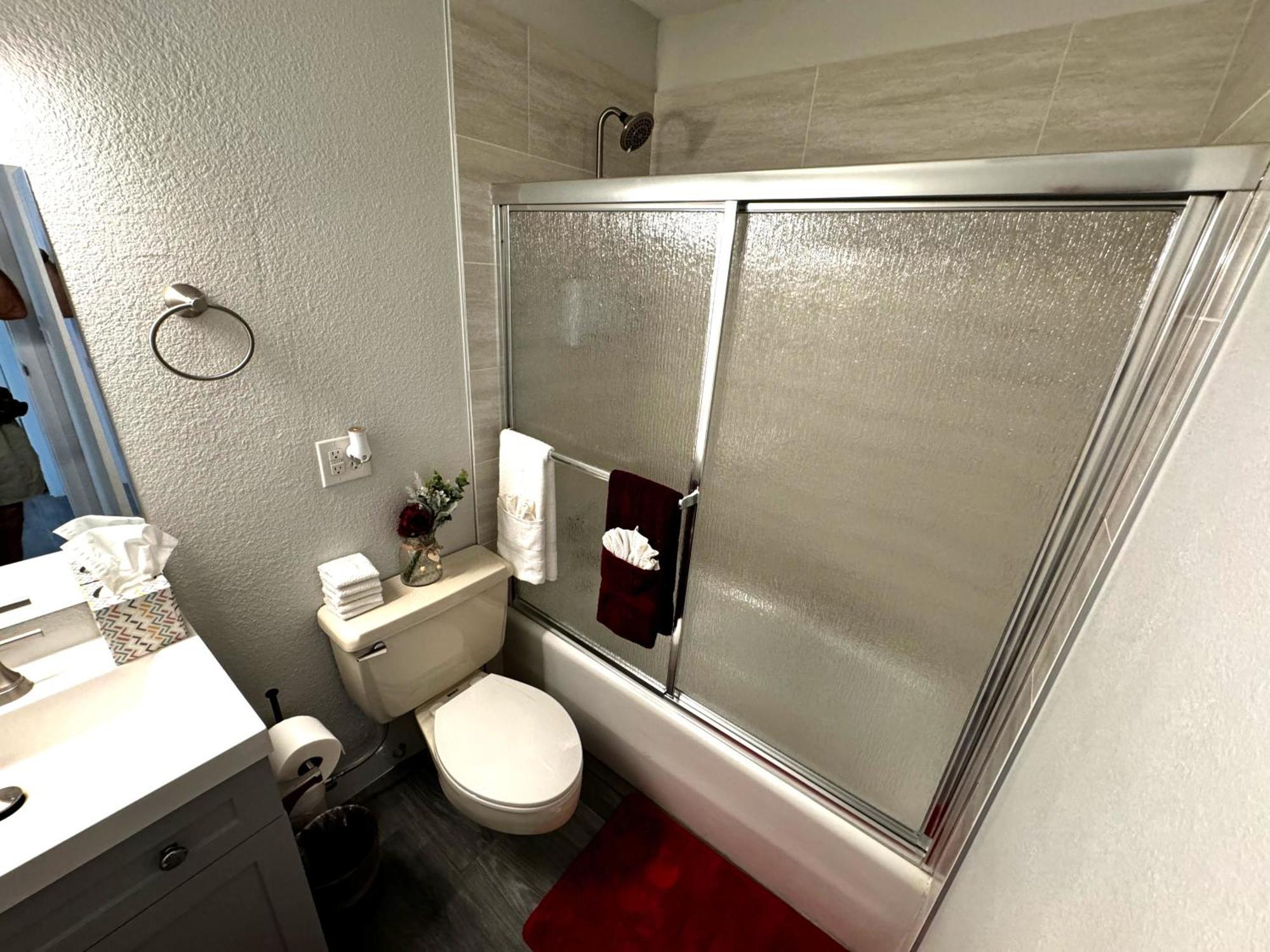 Downtown Walk Everywhere Turnkey Mid-century Fully Furnished & Renovated! *