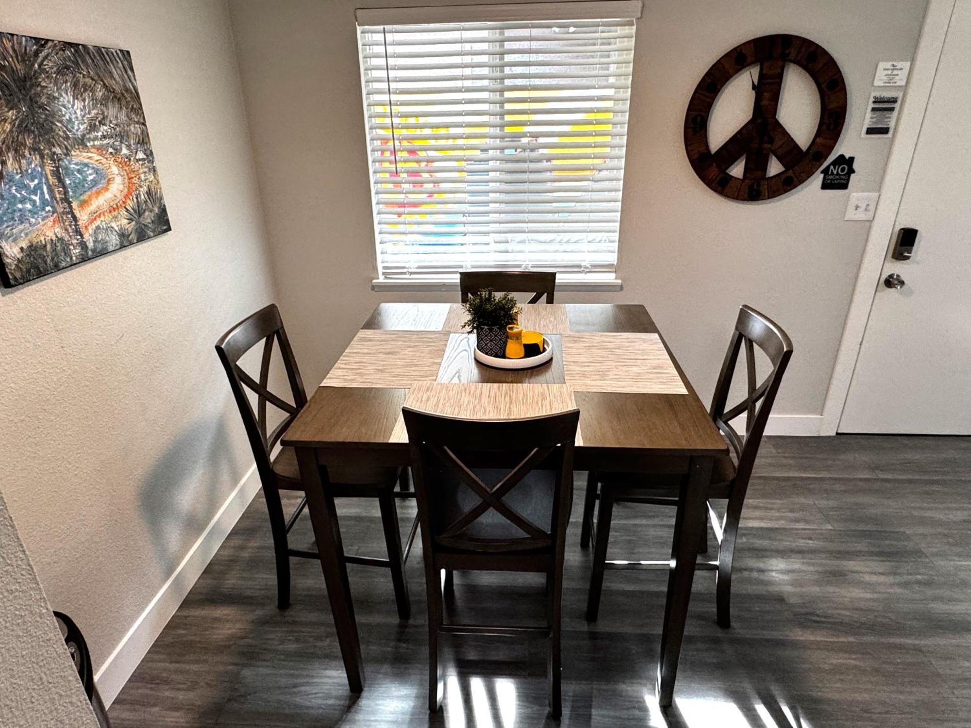 Downtown Walk Everywhere Turnkey Mid-century Fully Furnished & Renovated! * Las Vegas