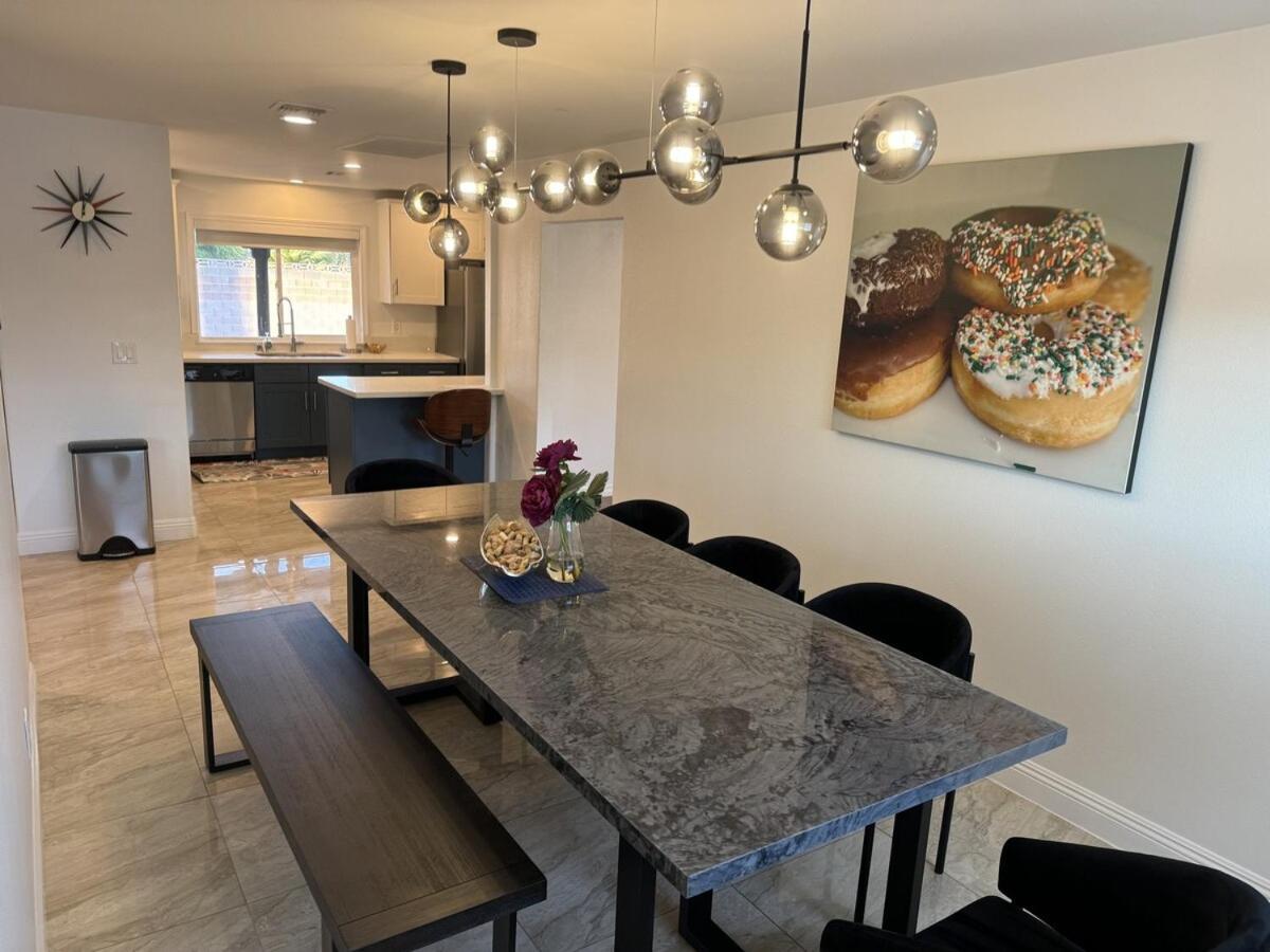 Holiday home Modern Hip Oasis Near Vegas Strip Las Vegas