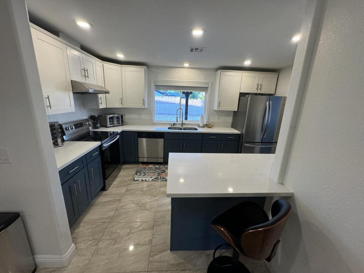 Modern Hip Oasis Near Vegas Strip *
