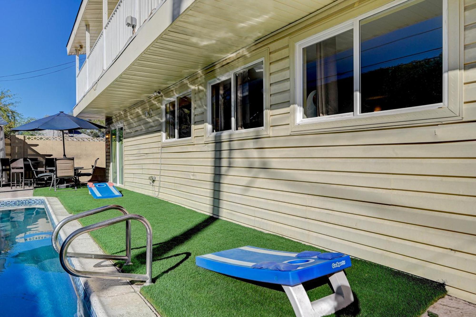 Villa Large House, 15 Beds, Heated Pool, Hot Tub, Bbq, Close To Strip *