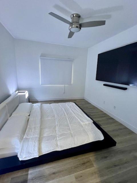 Newly Upgraded 2bed 2bath Condo!