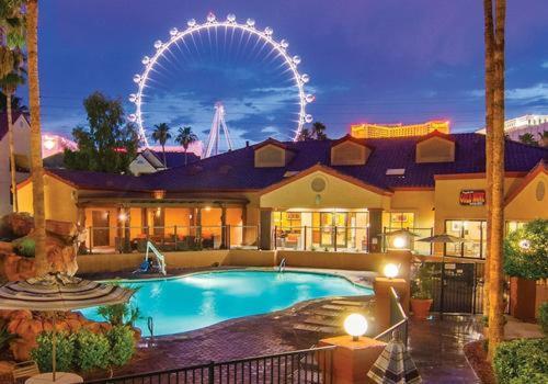 Holiday Desert Hotel