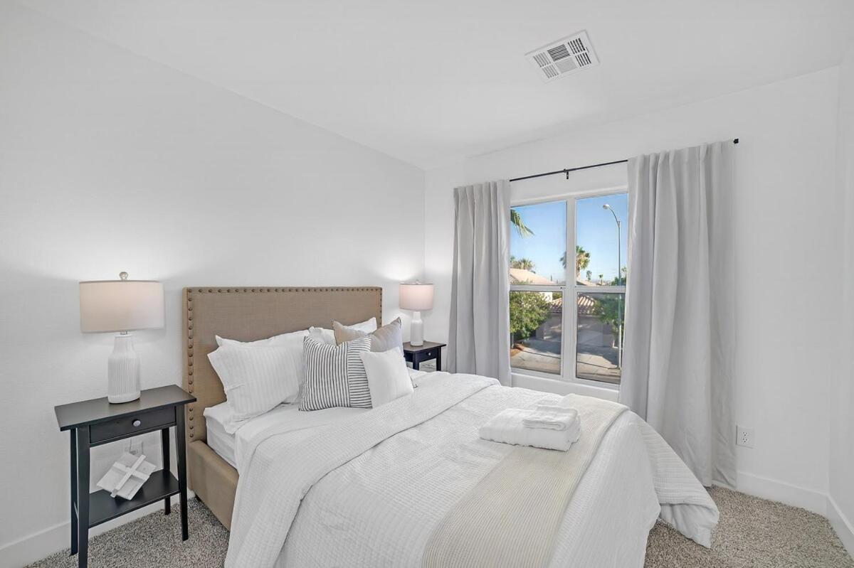 Beautiful Vegas With Pool Villa Las Vegas