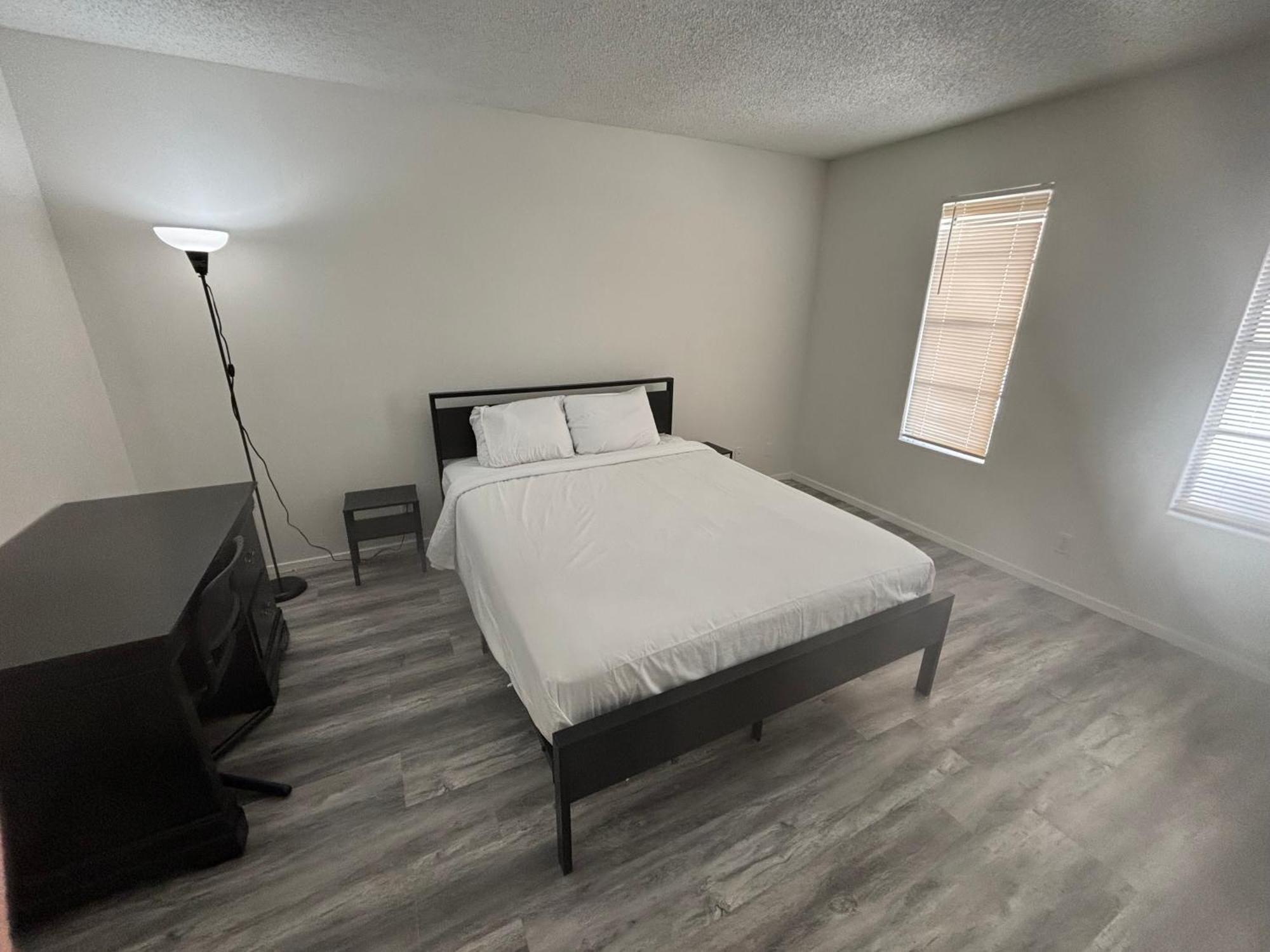 Holiday home 2 Or 3 Bedroom Walk To Strip Mgm Casino Shop Club Las Vegas