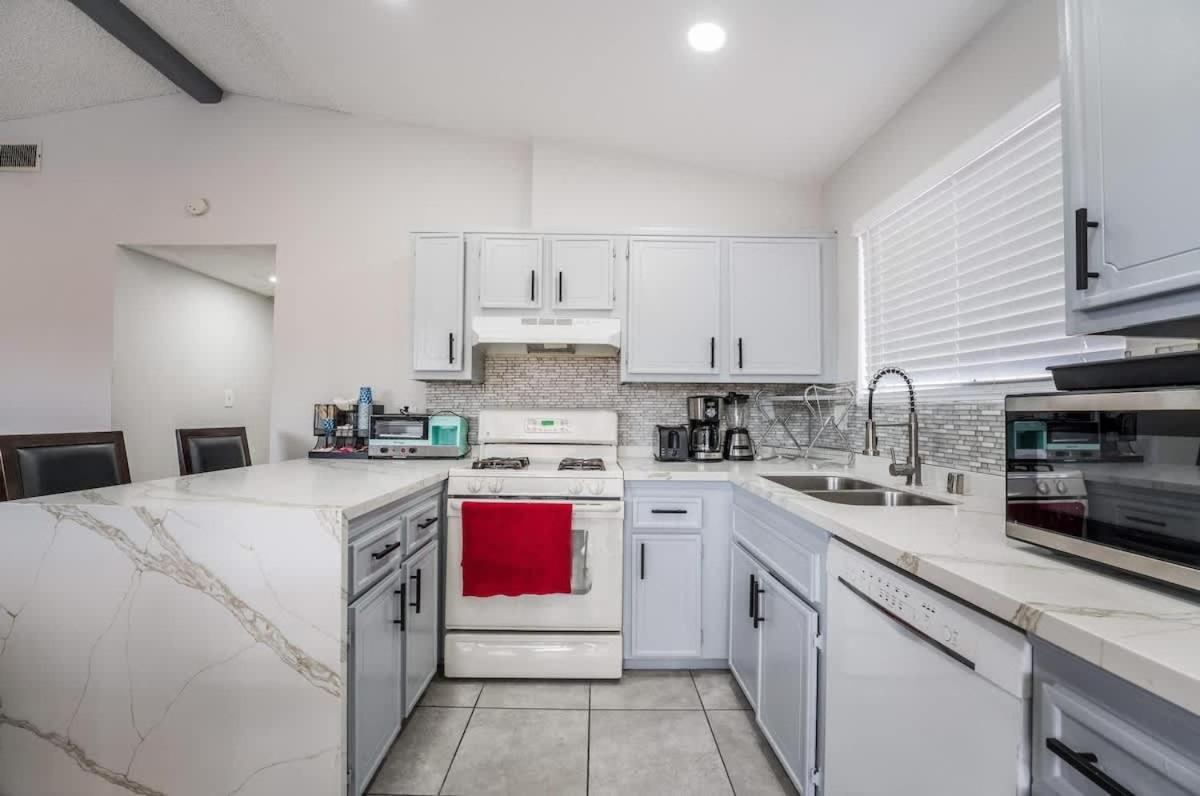 Vegas Elegance Fun And Cozy Escape Need Las Vegas