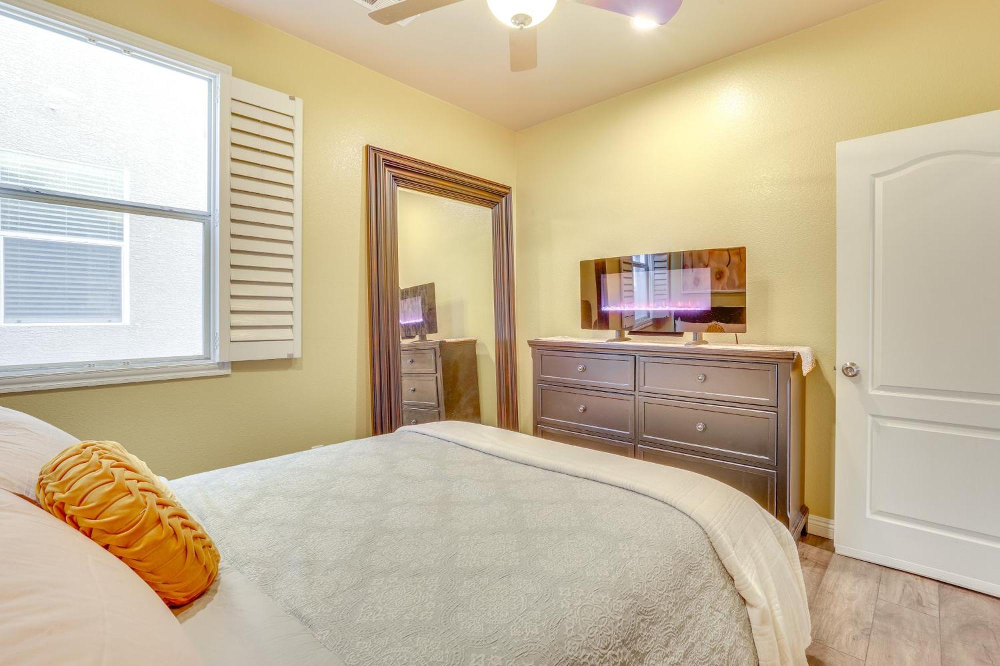 Charming Henderson 6 Mi To Vegas! * Las Vegas