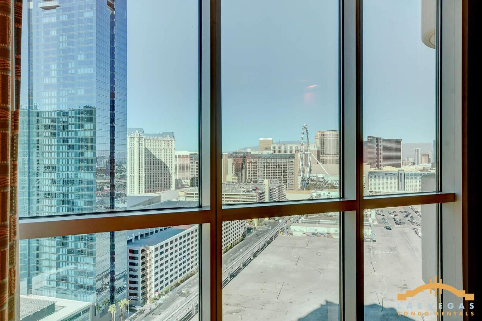 Mgm Signature-24-811 F1 Track & Strip View Las Vegas