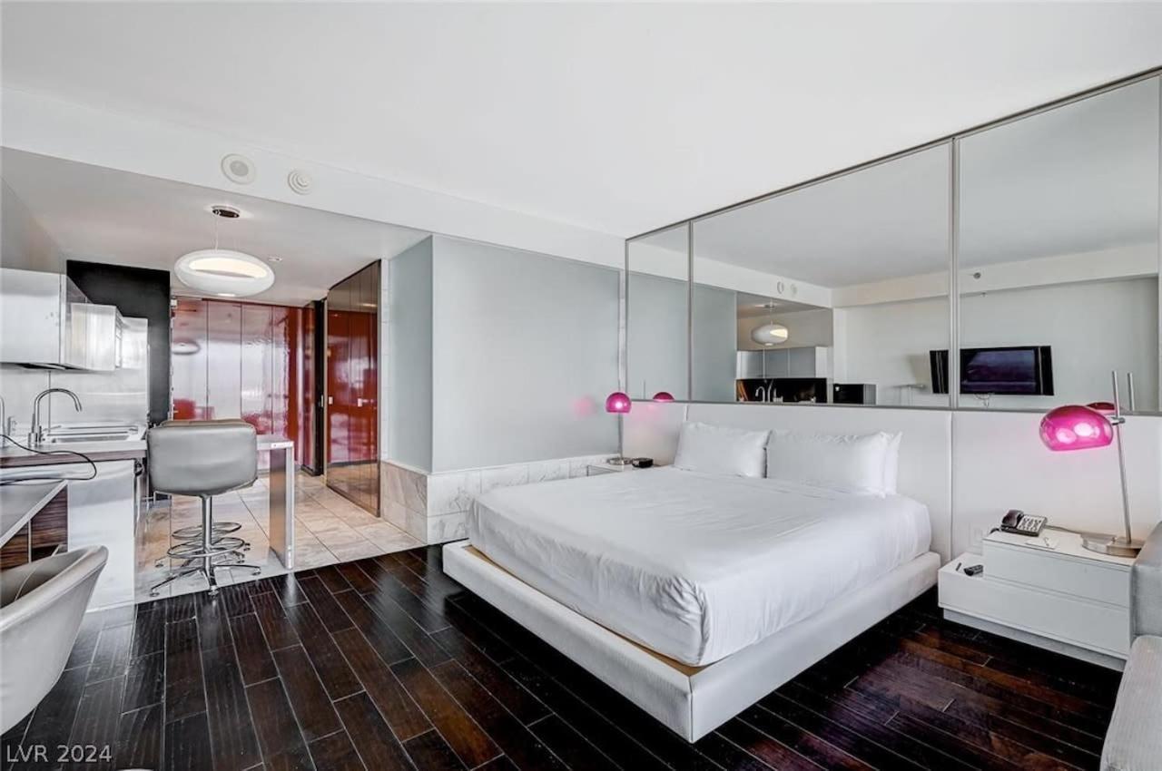 Luxurious Mountain Views At Palms 16319 Apartment *